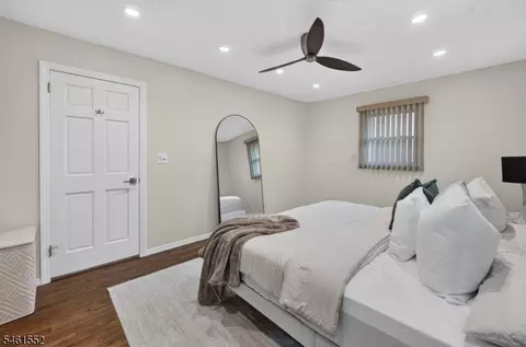 Bedroom - 25 Normandy Dr, Wayne, NJ 07470 photo 3 of 6