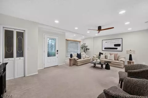 Entry Way - 25 Normandy Dr, Wayne, NJ 07470 photo 1 of 2