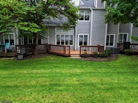 Exterior - 10 Matthew Rd #3, Wayne, NJ 07470 photo 4 of 9