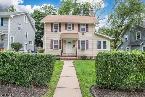 76 Elliot Pl, East Orange, NJ 07018