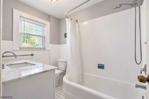 Bath - 429 2nd St, Dunellen, NJ 08812 photo 3 of 3