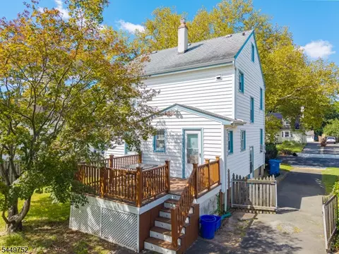 Exterior - 429 2nd St, Dunellen, NJ 08812 photo 4 of 9