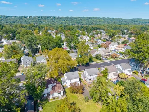 View/Area - 429 2nd St, Dunellen, NJ 08812 photo 5 of 9