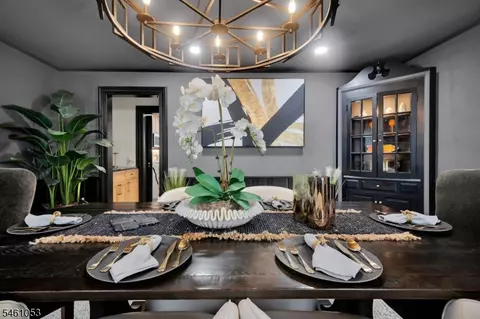 Dining - 901 Belvidere Ave, Plainfield, NJ 07060 photo 4 of 6