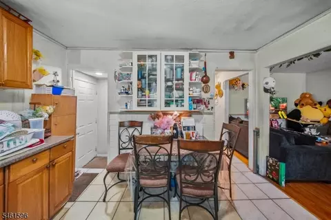 Entry Way - 1757 Myrtle Ave, Plainfield, NJ 07063 photo 12 of 13