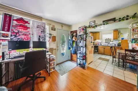 Entry Way - 1757 Myrtle Ave, Plainfield, NJ 07063 photo 8 of 13