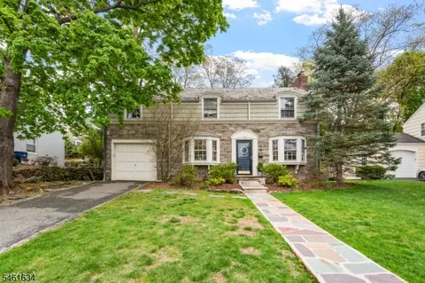 30 Coolidge Ave, West Caldwell, NJ 07006