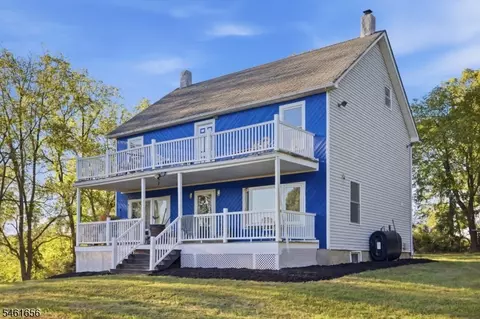 68 Fenwick Rd, Augusta, NJ 07822