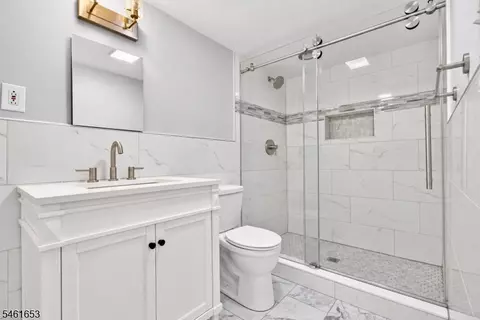 Bath - 187 Kent St, Hackensack, NJ 07601 photo 2 of 2