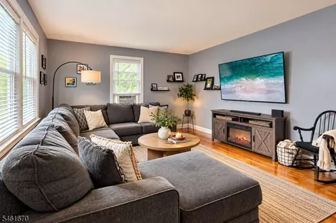 372 S Union Ave, Cranford, NJ 07016
