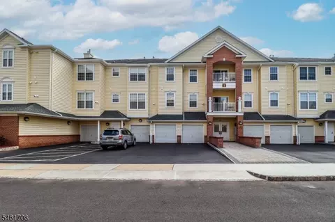 2101 Avery Ct #2101, Somerset, NJ 08873