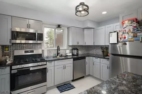 180 Littleton Rd, Parsippany, NJ 07054