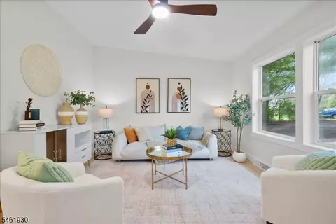 93 River View Way, Montague, NJ 07827