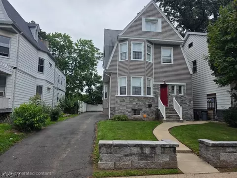 4 Hawthorne Pl, East Orange, NJ 07018