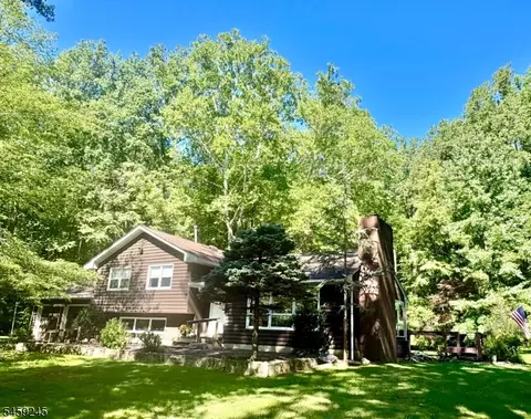 56 Sawmill Rd, Lebanon, NJ 08833