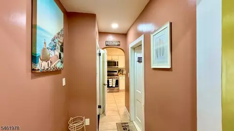 Entry Way - 103 Bailey Ave, Hillside, NJ 07205 photo 6 of 8