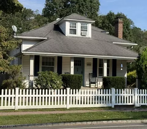 1002 Harrison St, Frenchtown, NJ 08825