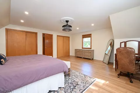 Bedroom - 186 Macdonald Dr, Wayne, NJ 07470 photo 3 of 3