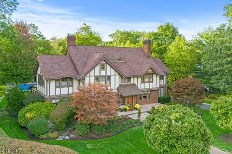 474 Park St, Montclair, NJ 07043