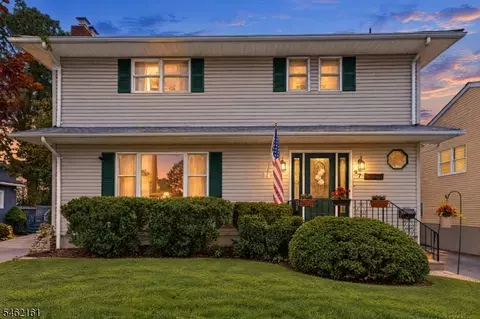 27 Strickland Ave, Little Falls Twp, NJ 07424
