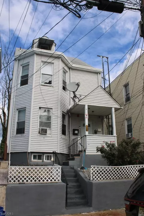 124 Albion Ave, Paterson, NJ 07502