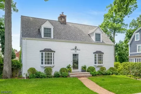 Exterior - 12 Hillside Ave, Summit, NJ 07901 photo 3 of 9