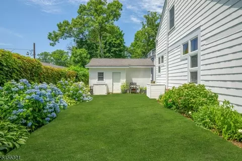 Exterior - 12 Hillside Ave, Summit, NJ 07901 photo 9 of 9