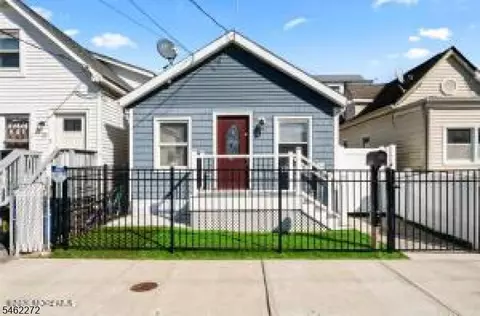 20 Highland Ave, Keansburg, NJ 07734