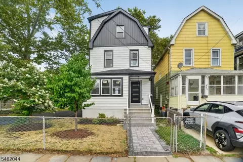 33 Race St, Bloomfield, NJ 07003