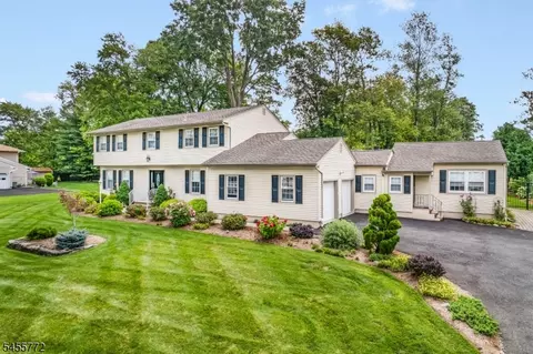 6 Selmar Ter, East Hanover, NJ 07936