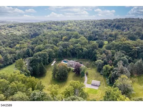 41 Washington Corner Rd, Bernardsville, NJ 07924