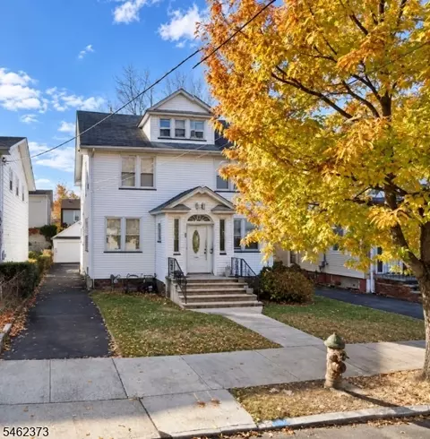 86 Mountain View Pl, Newark, NJ 07106