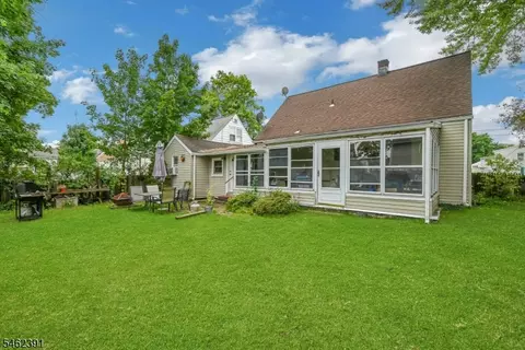 Exterior - 40 Wanaque Ave, Wanaque Boro, NJ 07420 photo 5 of 5