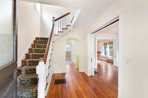 Entry Way - 35 Maple Ave, Madison, NJ 07940 photo 2 of 4