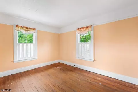 Bedroom - 35 Maple Ave, Madison, NJ 07940 photo 2 of 2