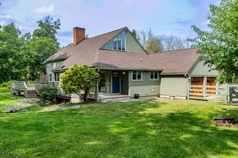 101 Rolling Hill Rd, Skillman, NJ 08558
