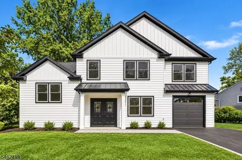 46 Hemlock Ter, Springfield, NJ 07081