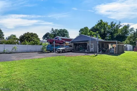 Other - 488 Harris Ave, Middlesex, NJ 08846 photo 2 of 11