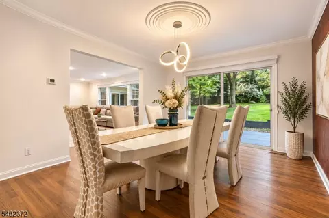 Dining - 76 Mohawk Rd, Short Hills, NJ 07078 photo 2 of 3