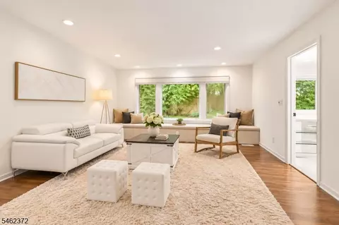 Living - 76 Mohawk Rd, Short Hills, NJ 07078 photo 6 of 9