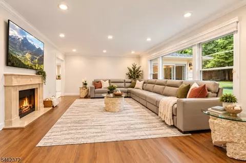 Living - 76 Mohawk Rd, Short Hills, NJ 07078 photo 5 of 9