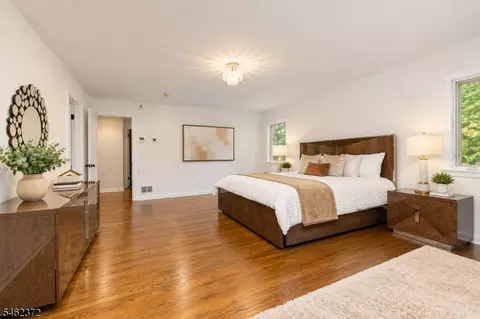 Bedroom - 76 Mohawk Rd, Short Hills, NJ 07078 photo 3 of 7