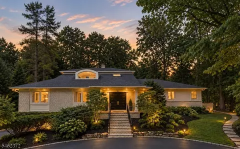 Exterior - 76 Mohawk Rd, Short Hills, NJ 07078 photo 2 of 4