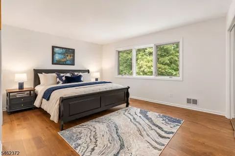 Bedroom - 76 Mohawk Rd, Short Hills, NJ 07078 photo 7 of 7