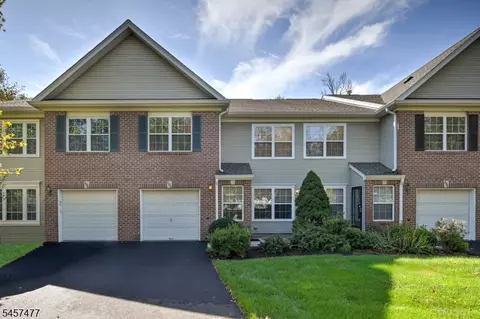 103 Cricket Hill Cir, Princeton, NJ 08540