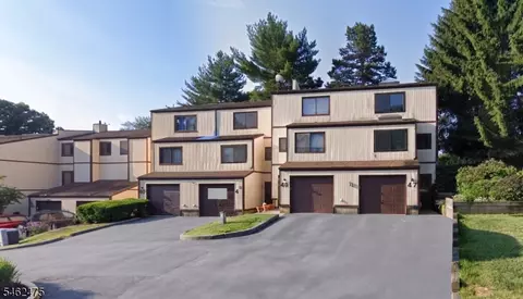 48 Ellen Heath Dr #48, Matawan, NJ 07747