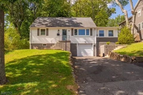 18 Lorelei Rd, West Orange, NJ 07052