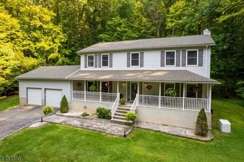 28 Alpine Dr, Denville, NJ 07834