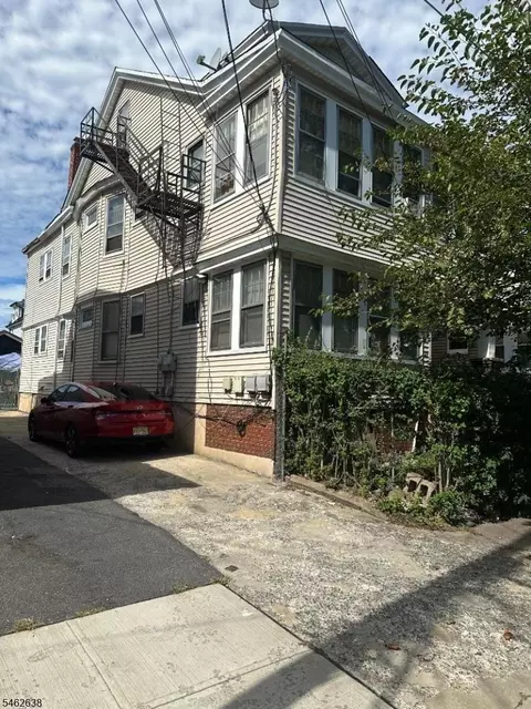 163 Brookside Ave #1, Irvington, NJ 07111
