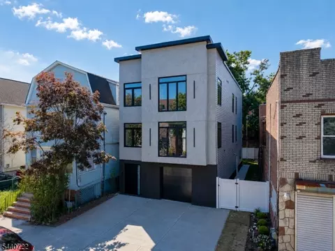 393 Myrtle Ave, Irvington, NJ 07111